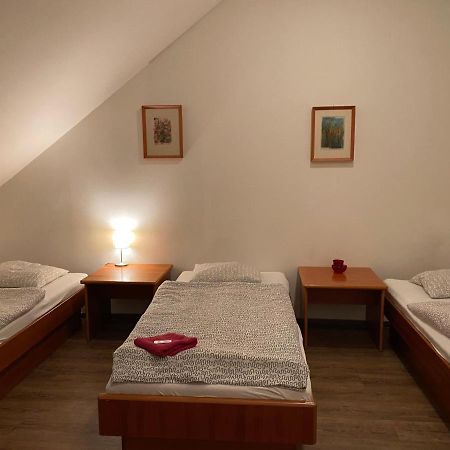Hotel Restaurace U Vlkové Kamenice Exteriér fotografie