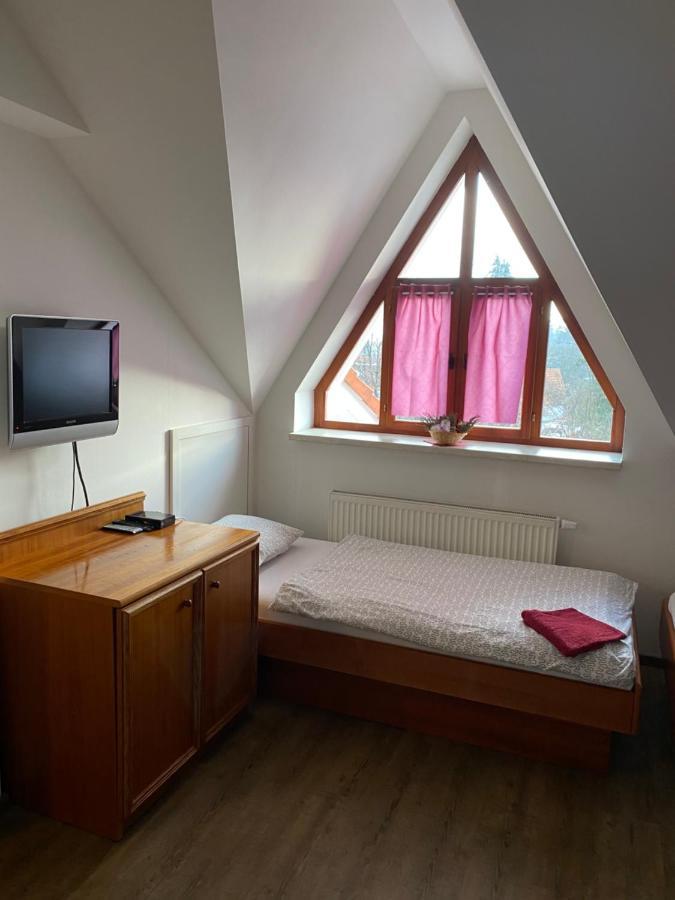 Hotel Restaurace U Vlkové Kamenice Exteriér fotografie